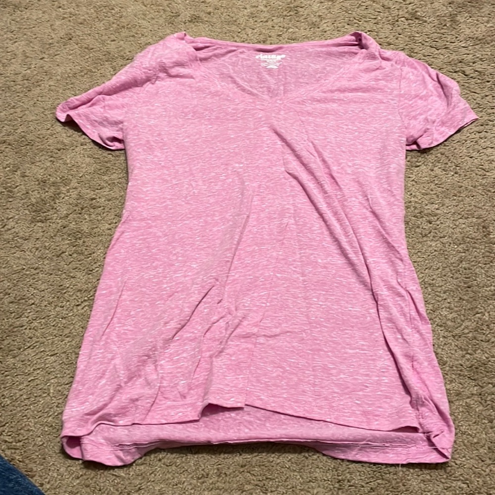 Women’s Old Navy tee